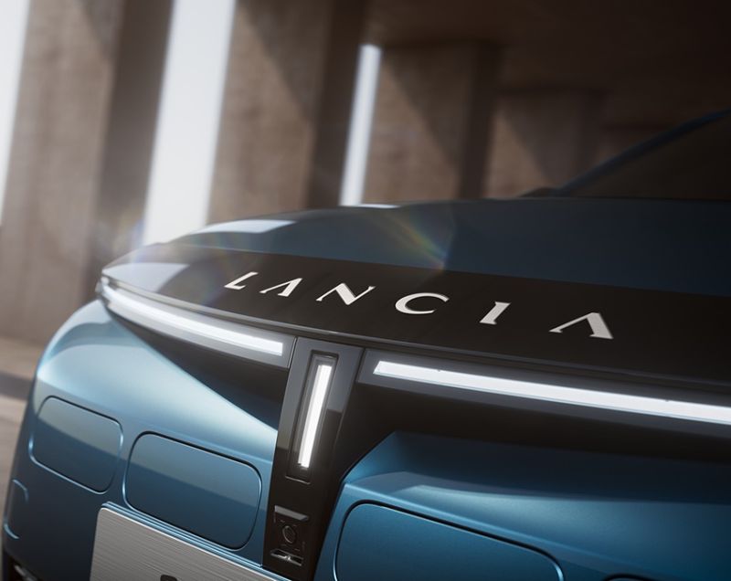 Lancia Ypsilon 1.2t mhev lx 81kW edct6 aut Lancia Ypsilon 1.2t mhev lx 81kW edct6 aut