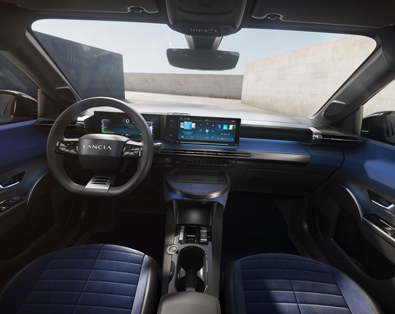 Lancia Ypsilon 54kWh ev hf 207kW aut