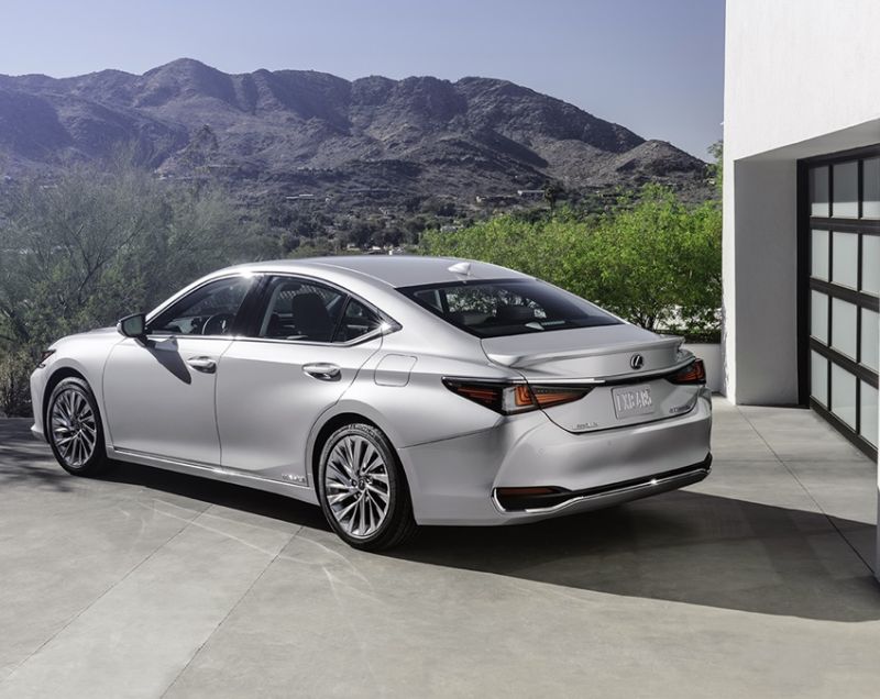 Lexus ES 300h hev executive line 160kW aut
