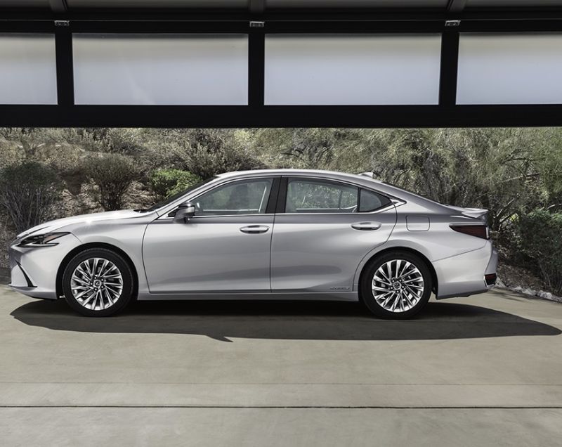 Lexus ES 300h hev executive line 160kW aut