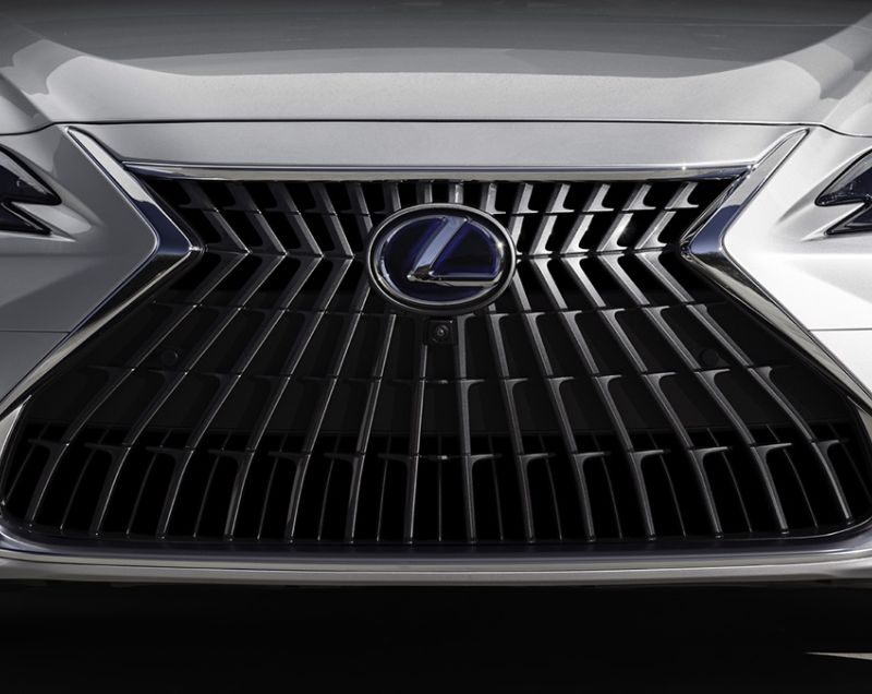 Lexus ES 300h hev 35th edition 160kW aut Lexus ES 300h hev 35th edition 160kW aut