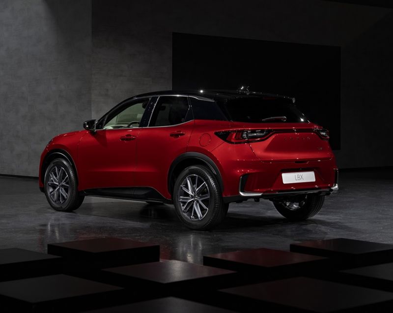 Lexus LBX 1.5 hev elegant 2wd 100kW aut Lexus LBX 1.5 hev elegant 2wd 100kW aut