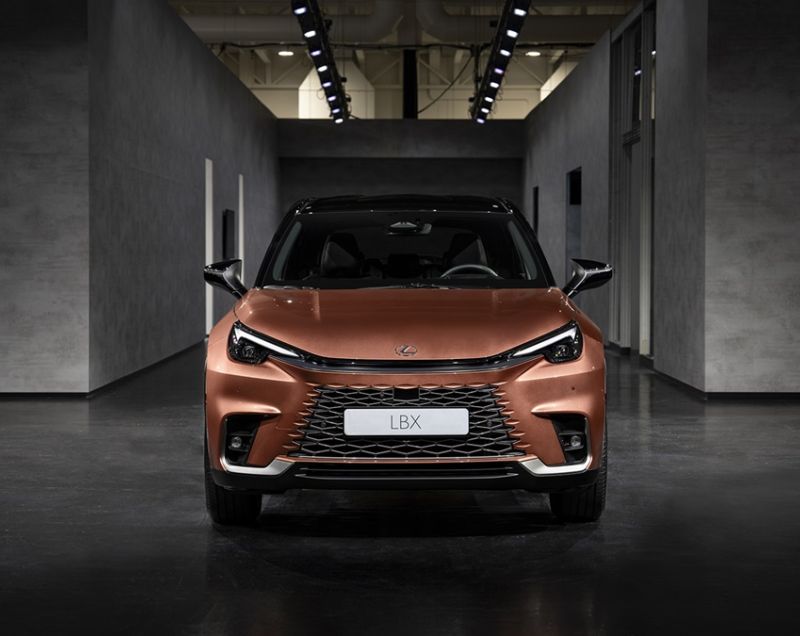 Lexus LBX 1.5 hev 2wd 100kW aut