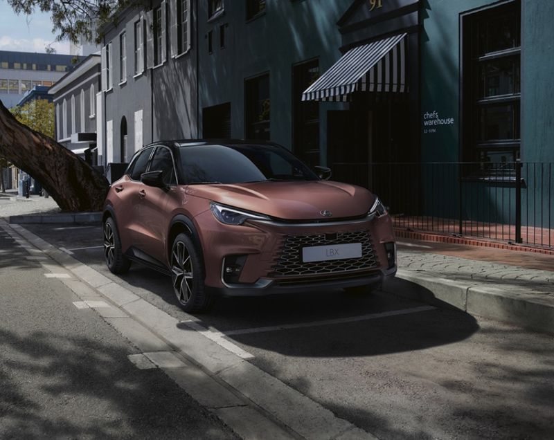 Lexus LBX 1.5 hev business line 2wd 100kW aut Lexus LBX 1.5 hev business line 2wd 100kW aut