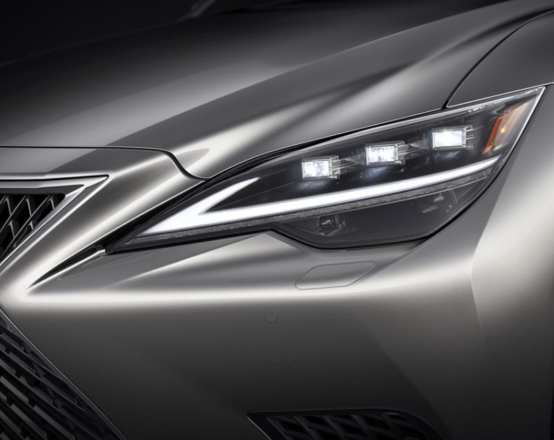 Lexus LS 500h hev f sport line awd 264kW e-cvt aut Lexus LS 500h hev f sport line awd 264kW e-cvt aut