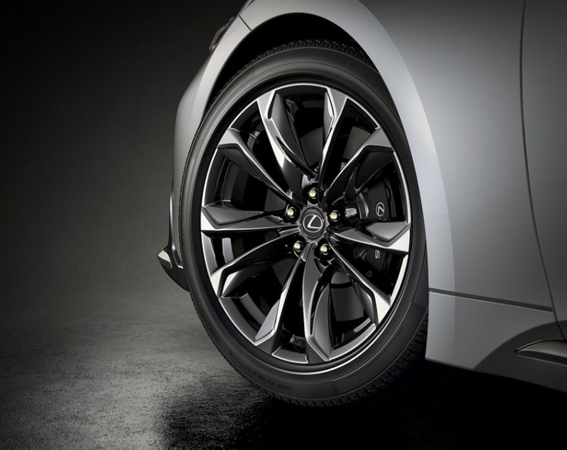 Lexus LS 500h hev f sport line awd 264kW e-cvt aut