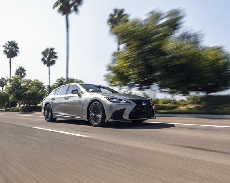 Lexus LS 500h hev luxury line 264kW e-cvt aut