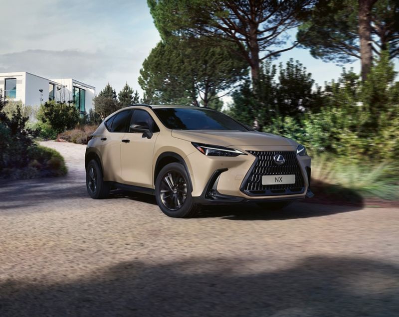 Lexus NX 450h+ phev luxury line awd 215kW aut