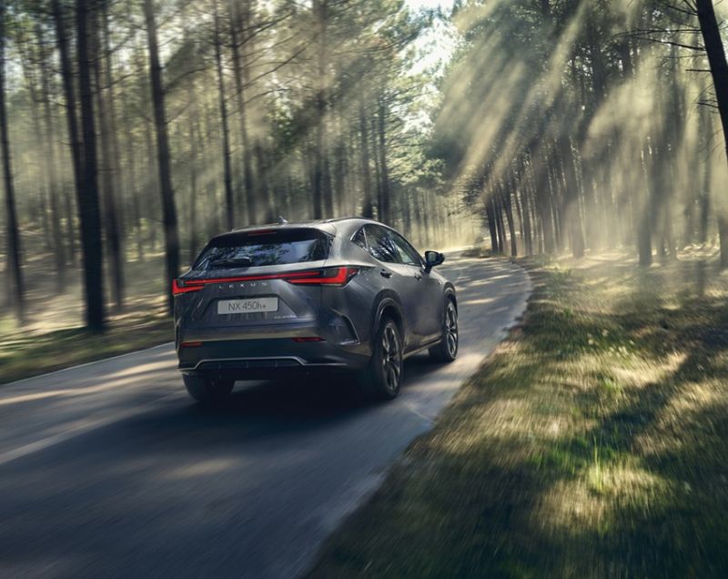 Lexus NX 450h+ phev president line awd 215kW aut Lexus NX 450h+ phev president line awd 215kW aut