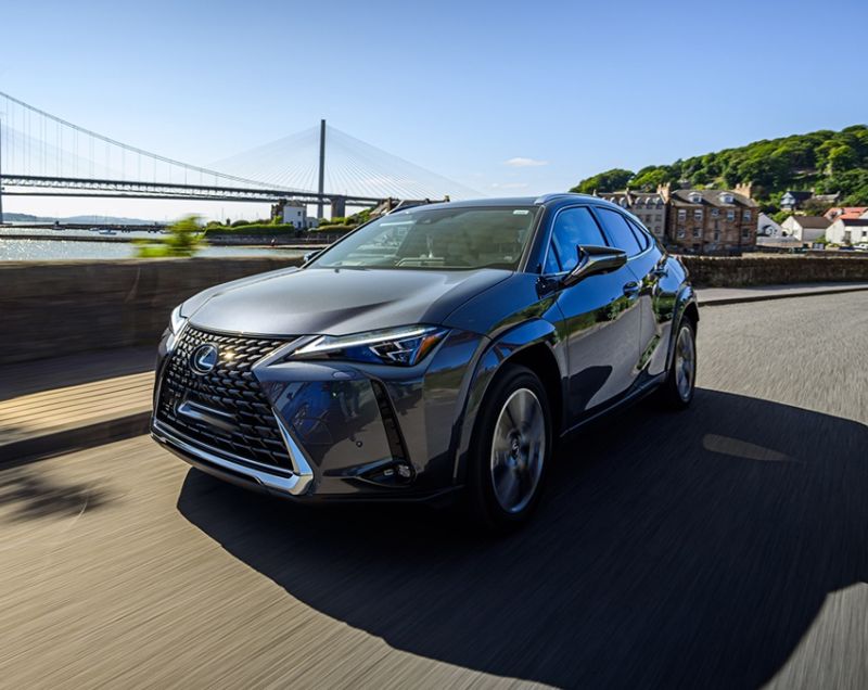Lexus UX 300h hev luxury line 146kW aut