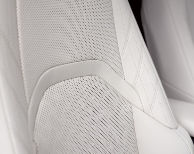 Lexus UX 300h hev luxury line 146kW aut