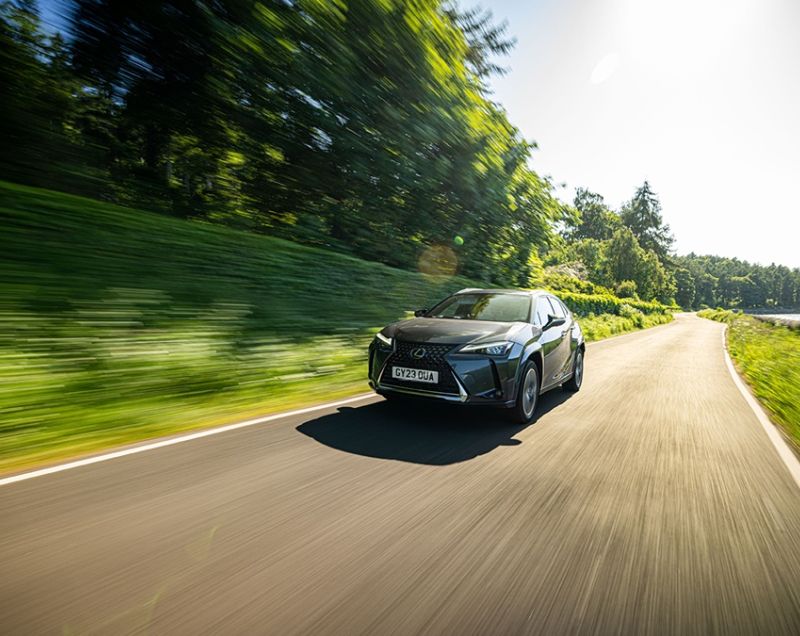 Lexus UX 300h hev executive line 146kW aut