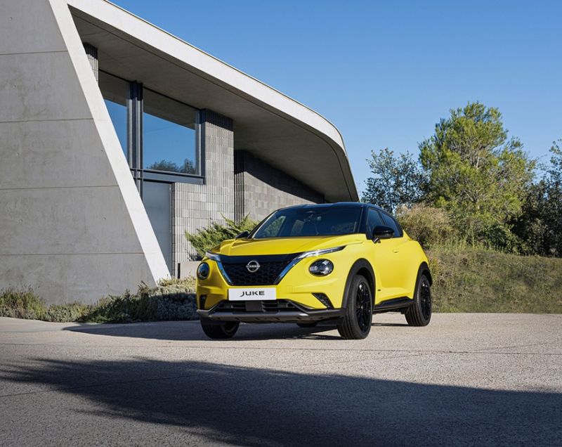 Nissan Juke 1.6 Hybrid143 N-Design, Two Tone Gunmetal Grey + COLD PACK