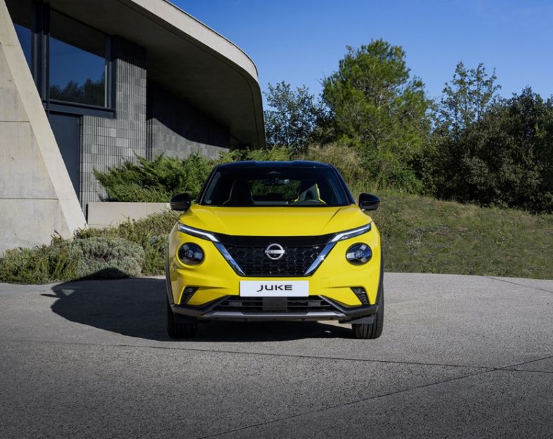 Nissan Juke 1.6 Hybrid143 N-Design, Two Tone Gunmetal Grey + COLD PACK