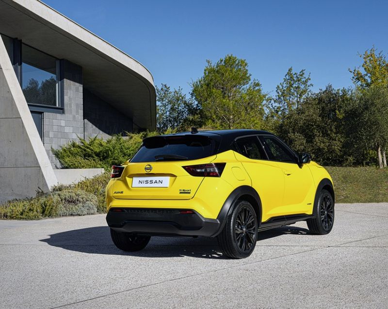 Nissan Juke 1.6 Hybrid143 N-Design, Two Tone Gunmetal Grey + COLD PACK