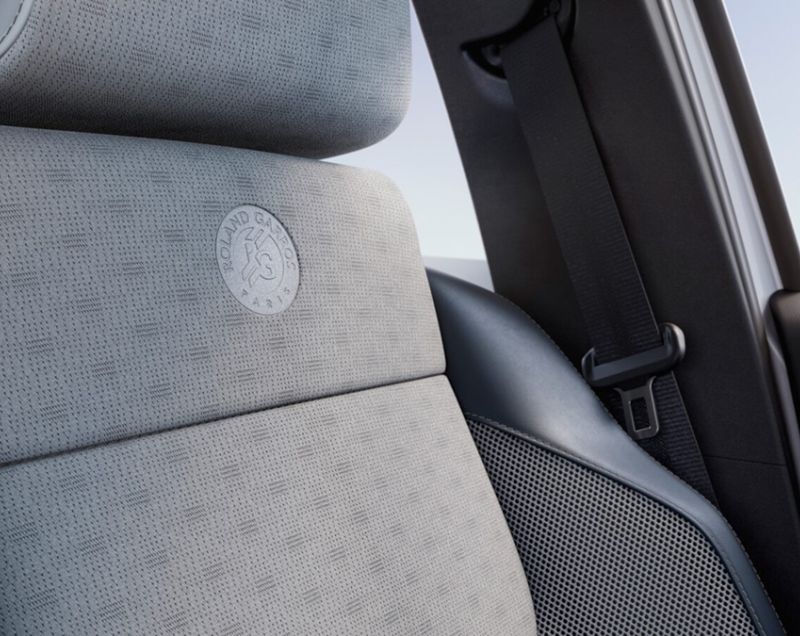 Renault 5 E-Tech 52kWh Comfort Range Techno, Bleu Nocturne + PACK WINTER / ADVANCED DRIVING ASSIST