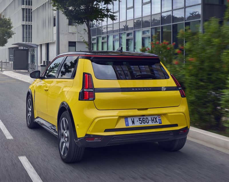 Renault 5 E-Tech 40kWh 95 pk urban range FIVE