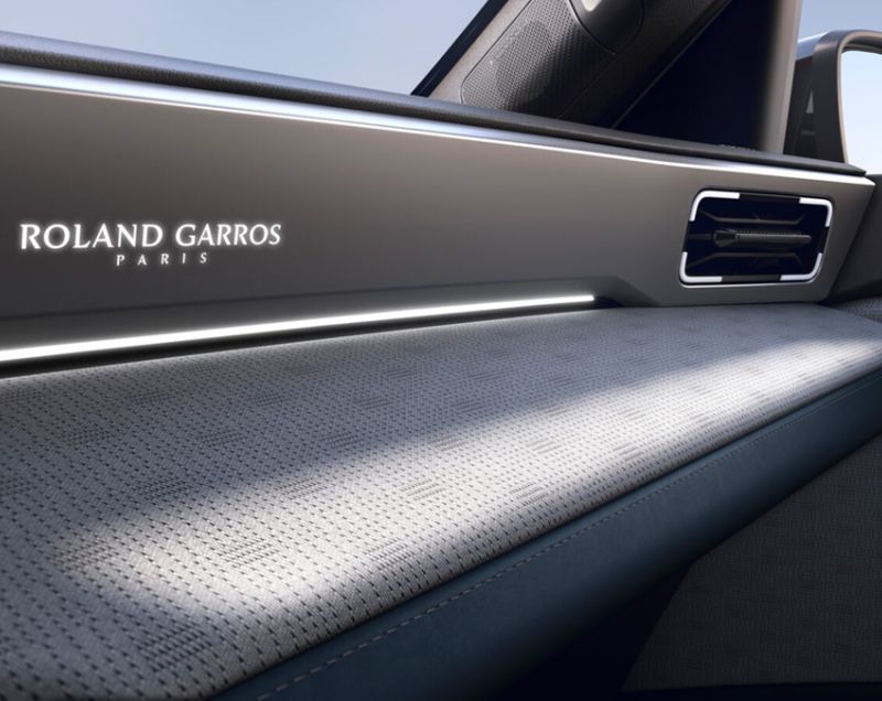 Renault 5 E-Tech 52kWh Comfort Range Techno, Noir Etoile + PACK WINTER / ADVANCED DRIVING ASSIST Renault 5 E-Tech 52kWh Comfort Range Techno, Noir Etoile + PACK WINTER / ADVANCED DRIVING ASSIST