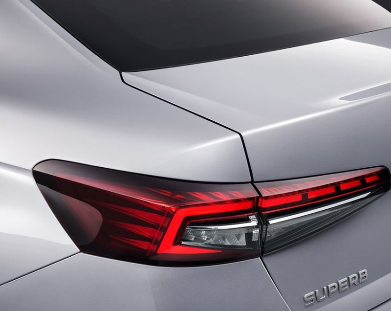 Skoda Superb 1.5tsi phev business edition 150kW dsg-6 aut Skoda Superb 1.5tsi phev business edition 150kW dsg-6 aut