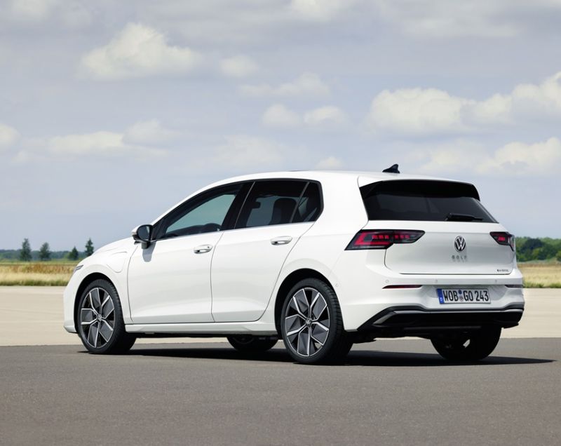 Volkswagen Golf 1.5etsi Life Edition DSG-7 automaat, Dolphin Grey