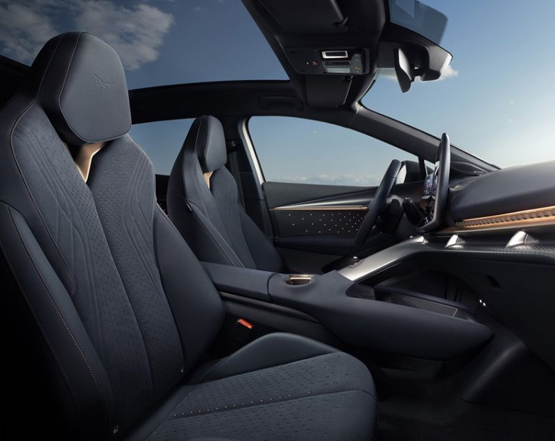 Cupra Tavascan 77kWh Business, White Silver + WINTER PACK