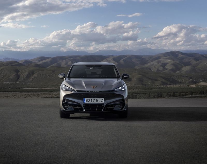 Cupra Tavascan 77kWh Business, White Silver + WINTER PACK