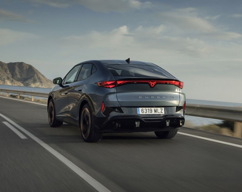 Cupra Tavascan 77kWh Essential, White Silver