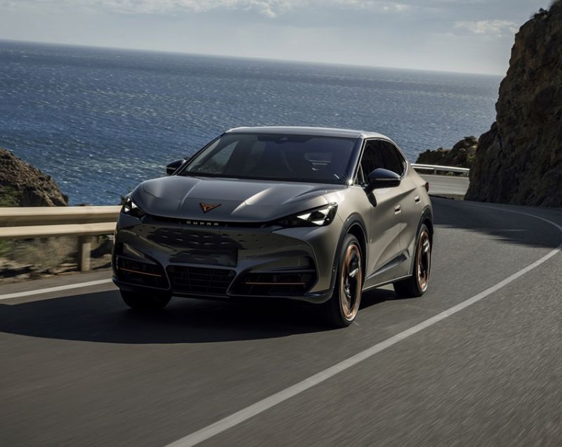 Cupra Tavascan 77kWh Business, Basalt Grey + WINTER PACK