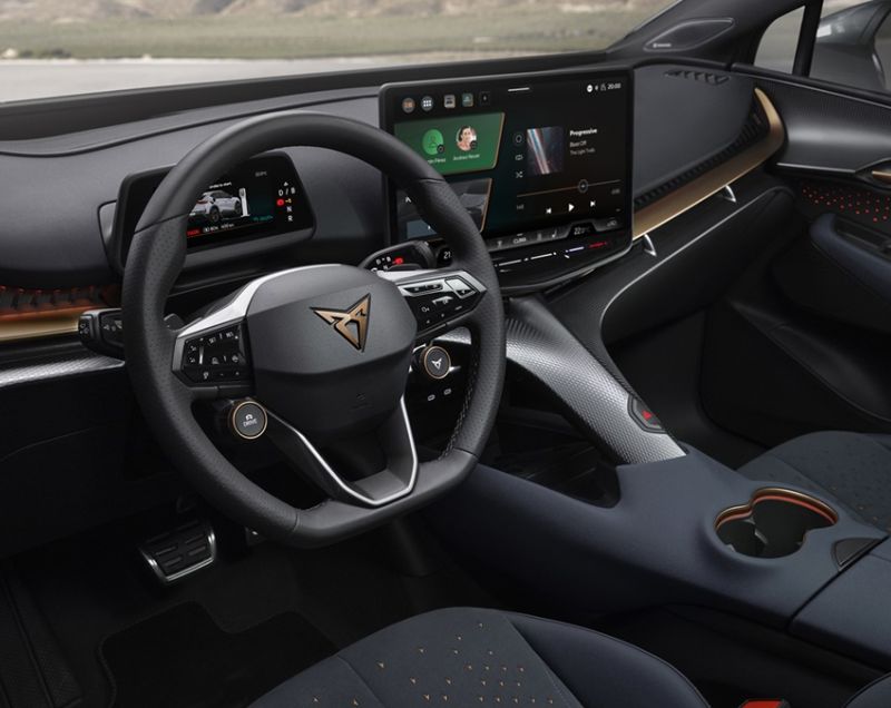 Cupra Tavascan 77kWh Essential, White Silver Cupra Tavascan 77kWh Essential, White Silver