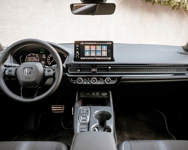 Honda Civic 2.0 hev elegance 135kW cvt aut