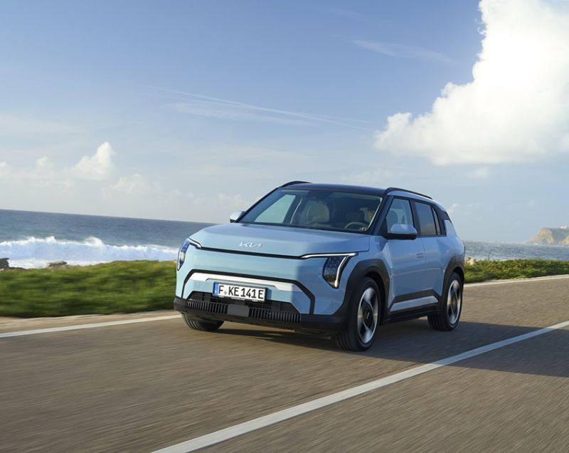 Kia EV3 81.4kWh Air, Ivory Silver