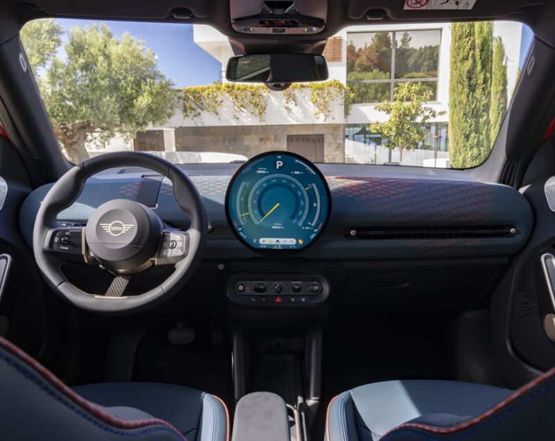 Mini Aceman 42.5kWh ev e essential 135kW aut Mini Aceman 42.5kWh ev e essential 135kW aut