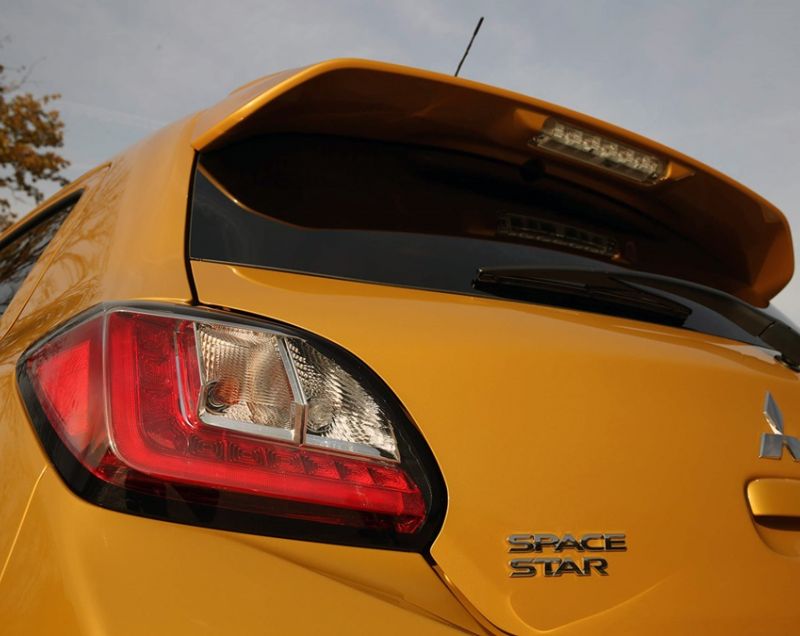 Mitsubishi Space Star 1.2 cleartec active 52kW Mitsubishi Space Star 1.2 cleartec active 52kW