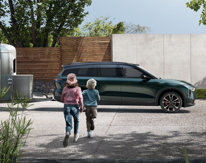 NIO EL8 90kWh ev long range executive launch edition awd 480kW aut