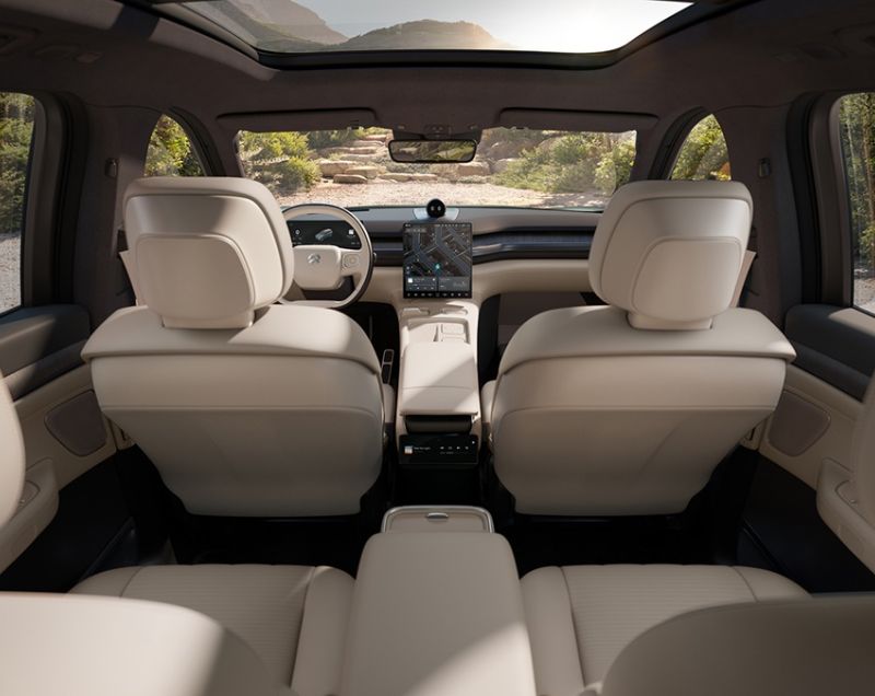 NIO EL8 90kWh ev long range executive launch edition awd 480kW aut