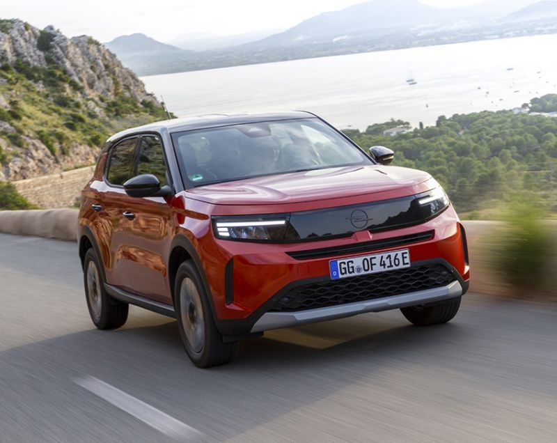 Opel Frontera 1.2t Hybrid 100 PK GS, Kanyon Orange + COMFORT PAKKET