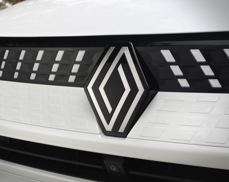 Renault Captur 1.8 esprit Alpine full hybrid E-Tech 160, Gris Rafale + Pack Privilege Renault Captur 1.8 esprit Alpine full hybrid E-Tech 160, Gris Rafale + Pack Privilege