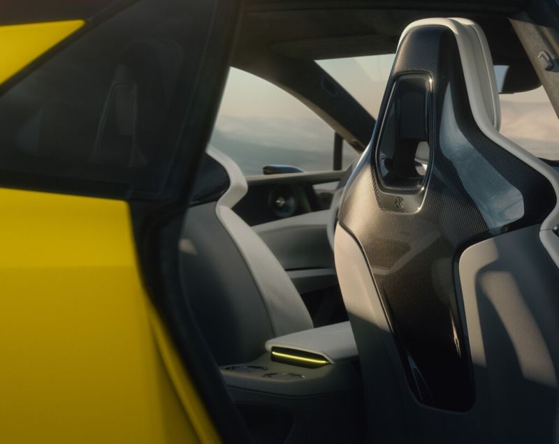 Lotus Emeya 102kWh 450kW AWD - DE SNELST LADENDE EV!