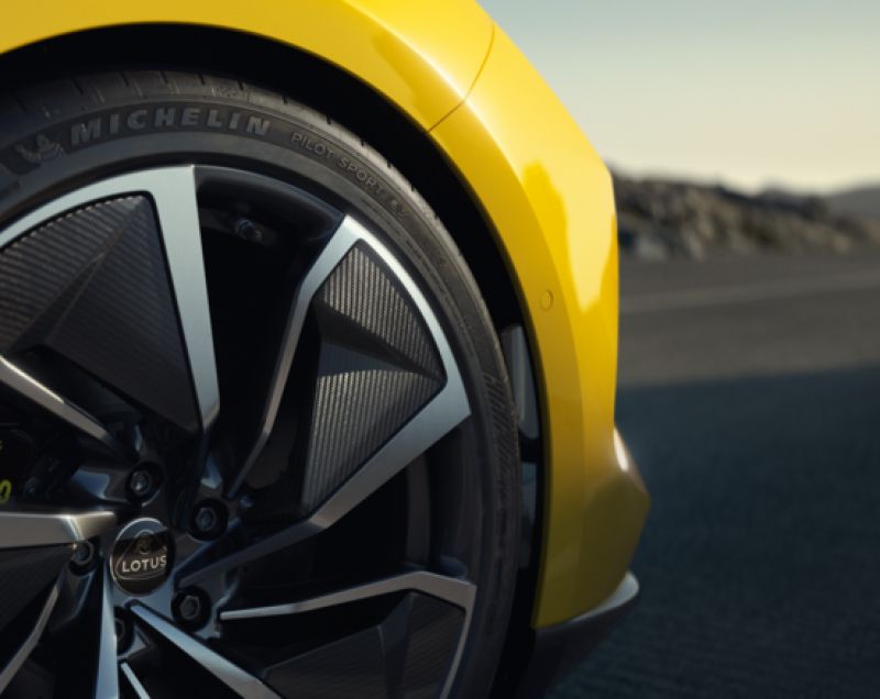 Lotus Emeya 102kWh 450kW AWD - DE SNELST LADENDE EV!
