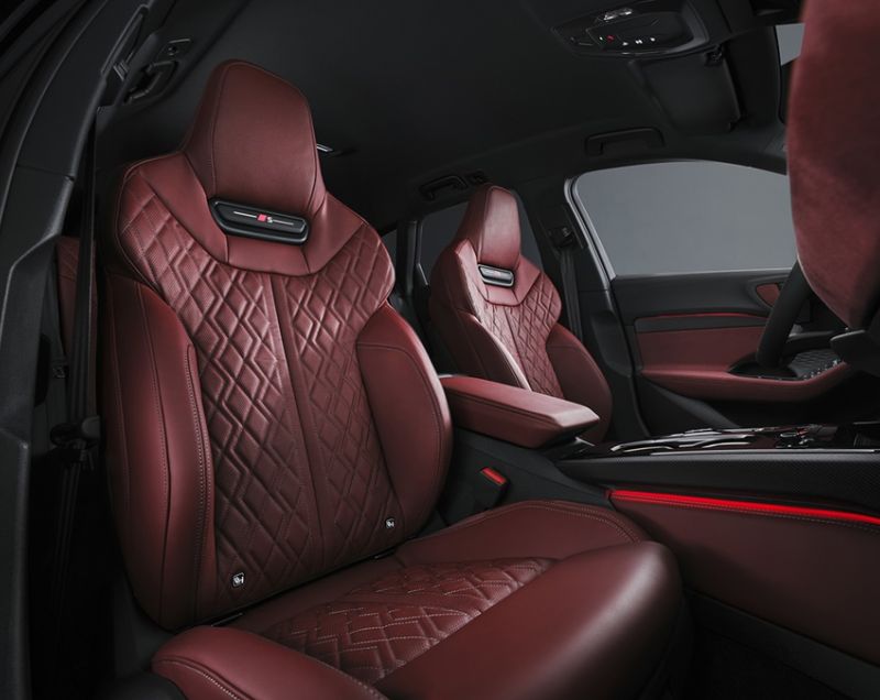 Audi A5 avant 2.0tfsi e-Hybrid 220kW quattro Advanced edition