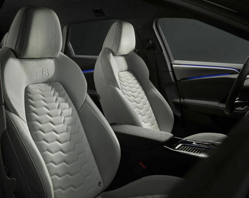 Audi A6 avant e-tron 100kWh ev s6 370kW aut