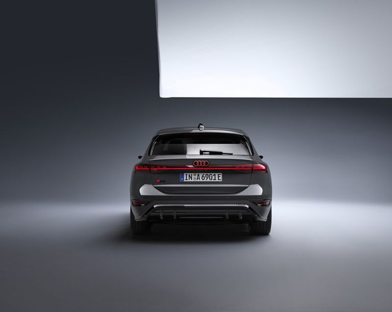 Audi A6 avant e-tron 100kWh ev s6 370kW aut
