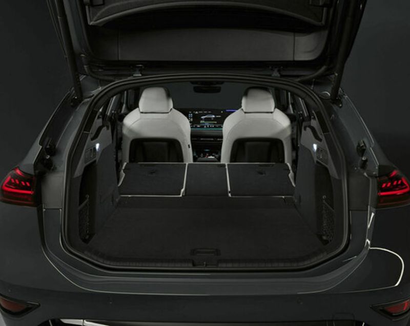 Audi A6 avant e-tron 83kWh S edition, Mythoszwart Audi A6 avant e-tron 83kWh S edition, Mythoszwart