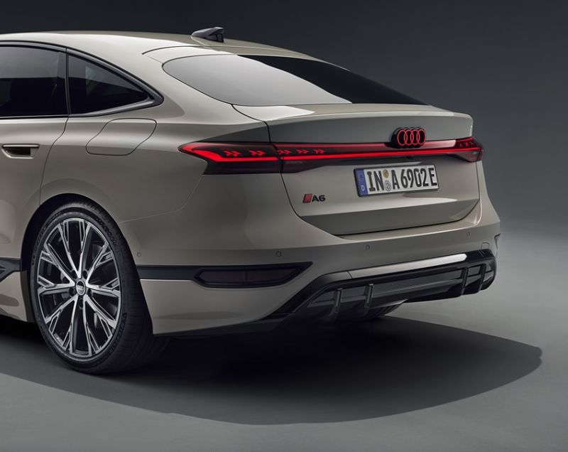Audi A6 sportback e-tron 100kWh ev s6 370kW aut