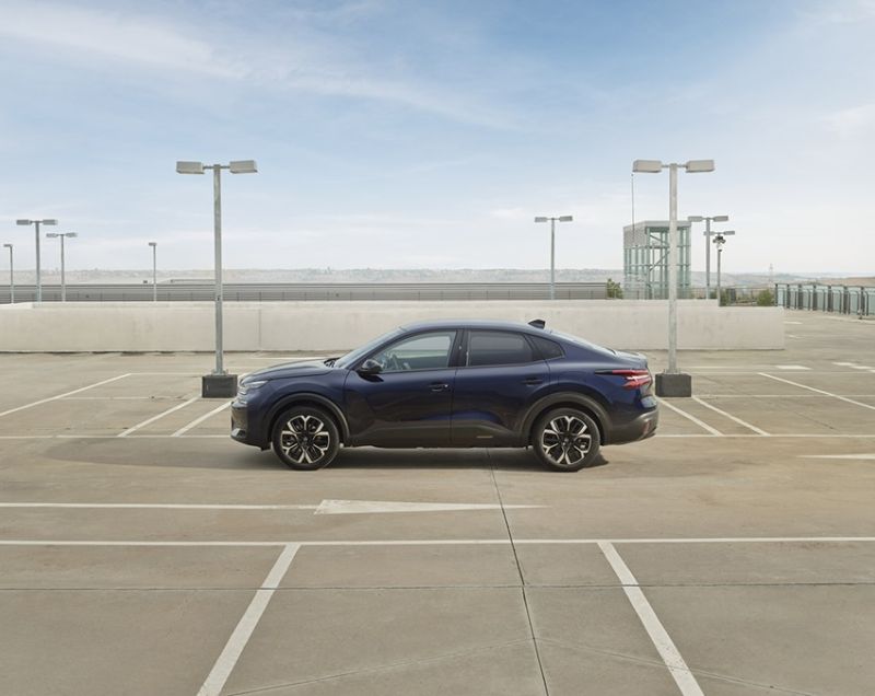 Citroen C4 X 54kWh ev plus 115kW aut