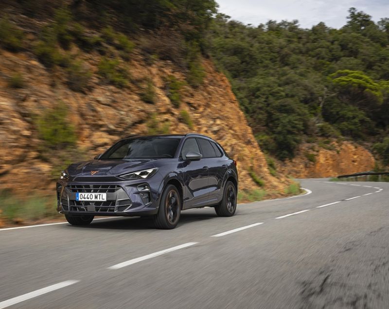 Cupra Terramar 1.5tsie e-Hybrid VZ Performance DSG, Graphene Grey