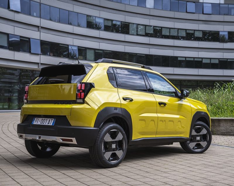 Fiat Grande Panda 44kWh RED, INCL 3-FASE BOORDLADER