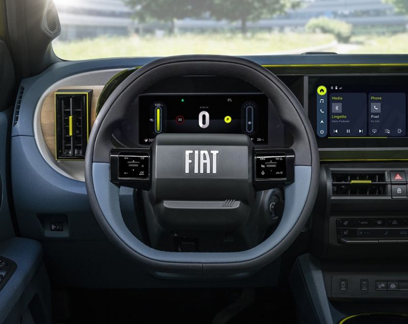 Fiat Grande Panda 44kWh ev la prima 83kW aut