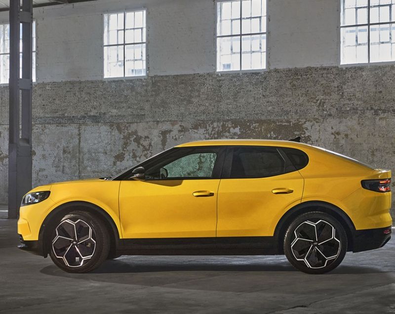 Ford Capri 77kWh Premium Extended Range RWD, Magnetic Grey + DRIVER ASSISTANCE PACK/PANORAMADAK