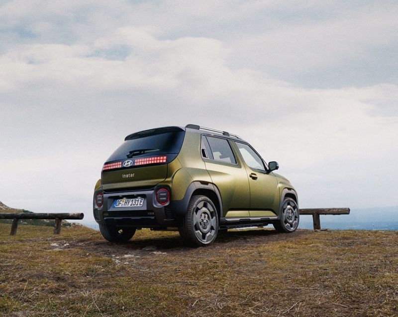 Hyundai INSTER 49kWh ev e motion 4-zits 84kW aut Hyundai INSTER 49kWh ev e motion 4-zits 84kW aut